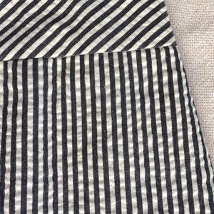 J. Crew The Pencil Skirt - gray seersucker - Sz 4